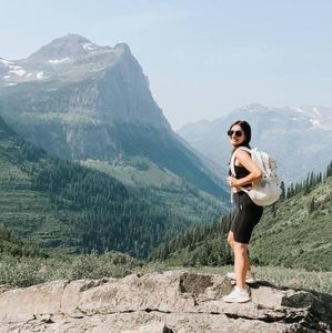 Meet your Posher, Carlie